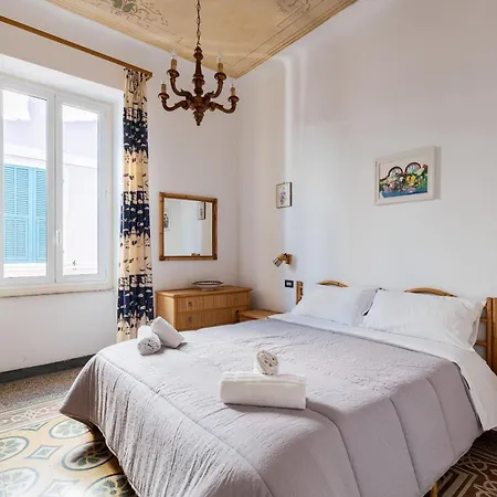 Apartment Hostdomus - Dante Alassio