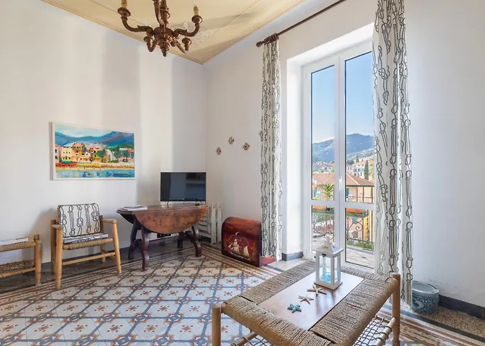 Apartment Hostdomus - Dante Alassio